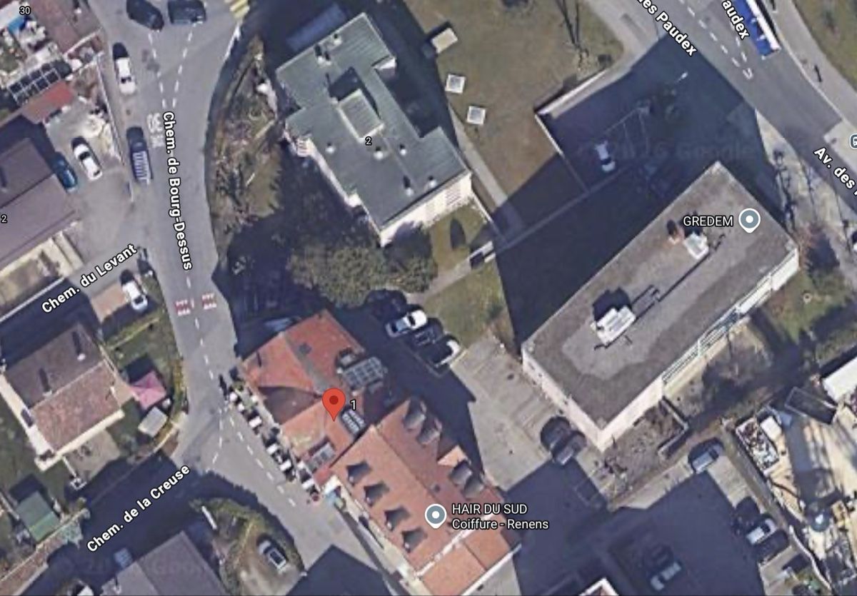 Dienstleistungen & Reparaturen: Place de parque 1020 Renens – Gebraucht aus Marin-Epagnier von noa_tt8t 4