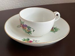 antikes Porzellan von Royal Copenhagen: Tasse und Untertasse