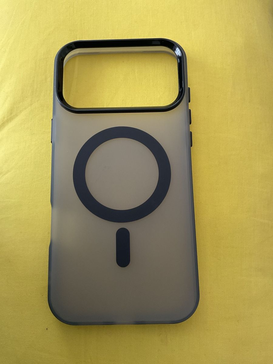 Apple Cover & Protezioni schermo: Housse iPhone 17 Pro – Nuovo (secondo la descrizione) da Düdingen venduto da Yellow 1