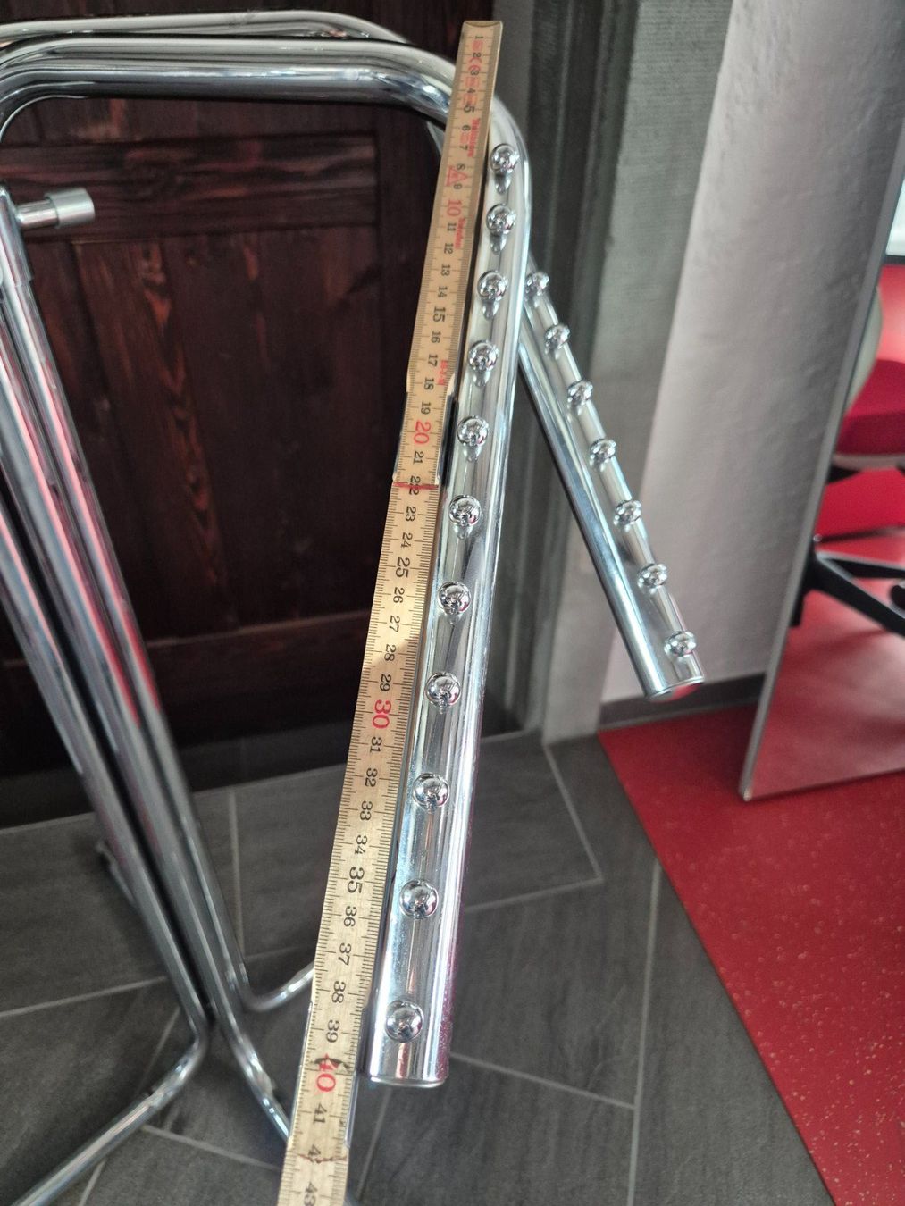 Altro in Decorazioni & Accessori: 4-Arm Ständer Metal 110-170cm – Usato da Meilen venduto da Hofer2RadCenter 1
