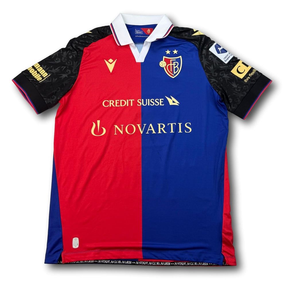 Canottiere & Pantaloni: FC Basel - 2023-24 - Matchworn - Heim - L - Macron - Comas – Usato da Bolligen venduto da ToTheJerseyEquipment 1