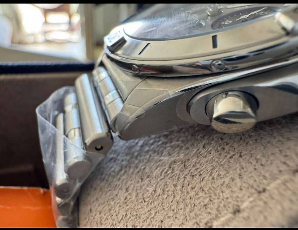 Breitling Orologi: Breitling Titanium Chronomat 42 B01 Chronograph – Nuovo (secondo la descrizione) da Wallisellen venduto da hsnxo 3