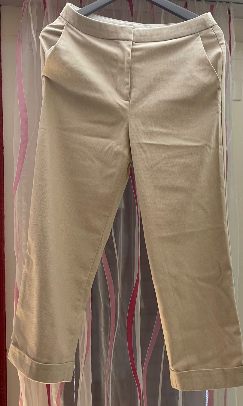 Esprit Pantaloni: Esprit Damenhose – Nuovo (secondo la descrizione) da Buttwil venduto da marsmen