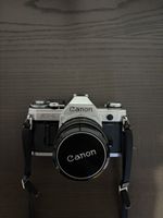 Canon AT-1 Spiegelreflexkamera mit 50mm f/1.8 FD Objektiv