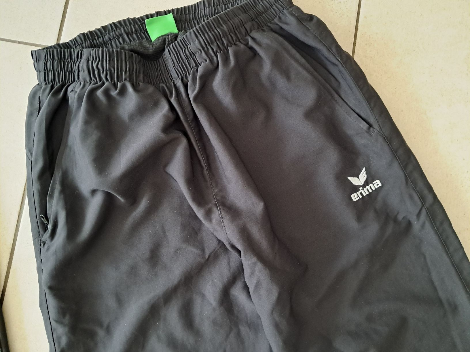 Erima Pantaloni: 2x Trainingshosen Gr. 158/164 – Usato da Weinfelden venduto da Da-ryn01 2