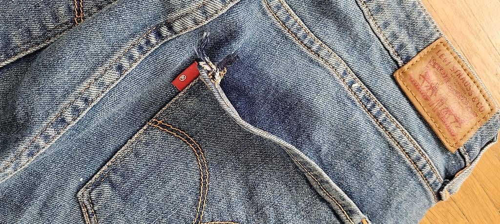 Levi's Jeans: Levi's Jeans, Gr. 28/32 – Usato da Zürich venduto da Cologna 1