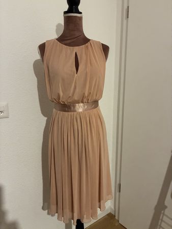 Kleid Bodyflirt beige ärmellos Grösse 36 38 Zustand