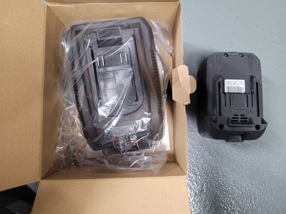 TASKI AERO BP Rückenstaubsauger Akku (Gebraucht) in Lütisburg- Station ...