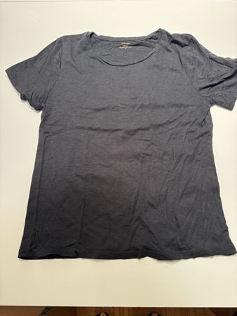 Dunkles Shirt für Damen Grösse M