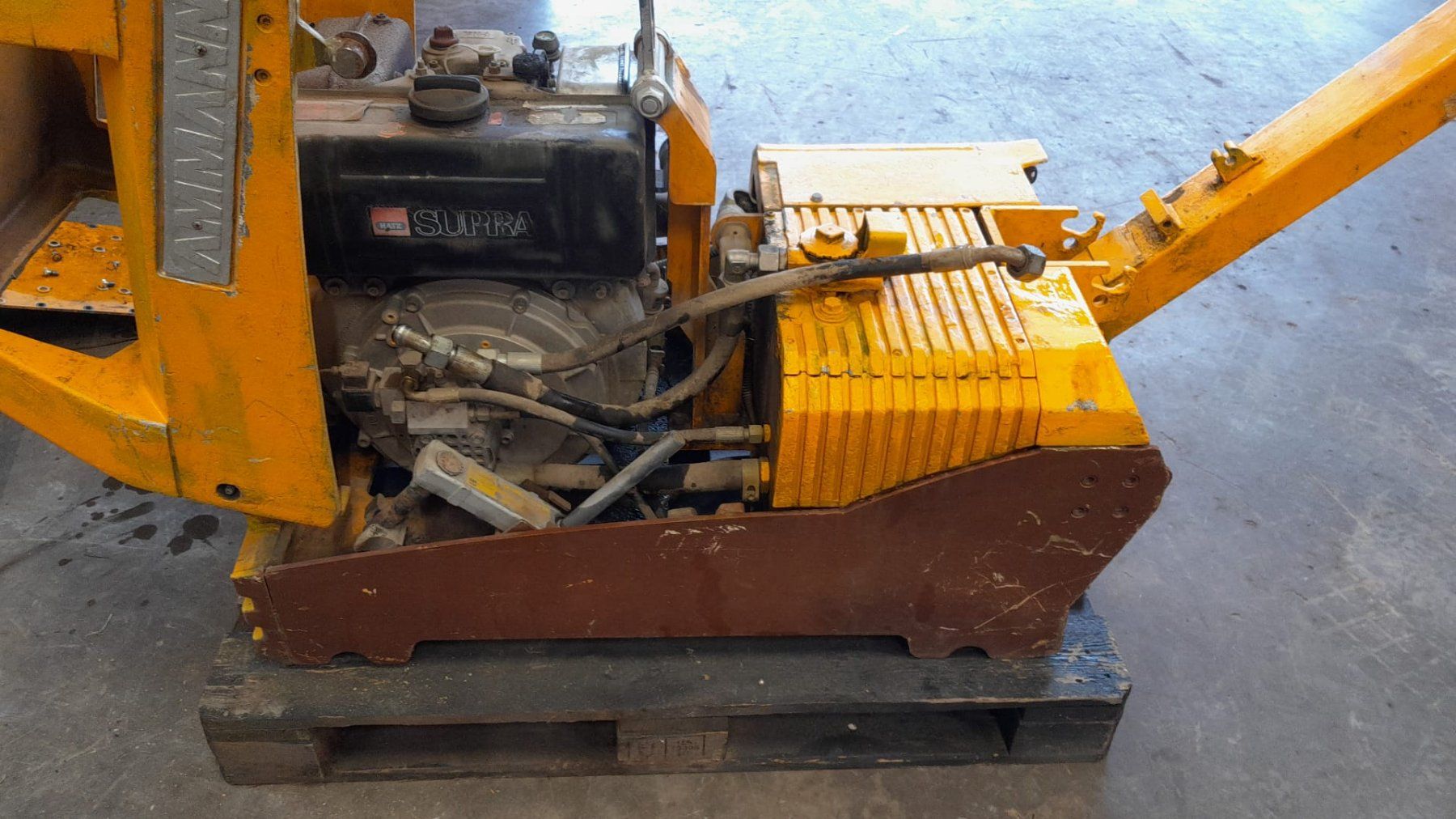 Tutte le macchine: Ammann avh 100-20, Rüttelplatte, Plattenverdichter – Difettoso da Brunnen venduto da raptor010 1