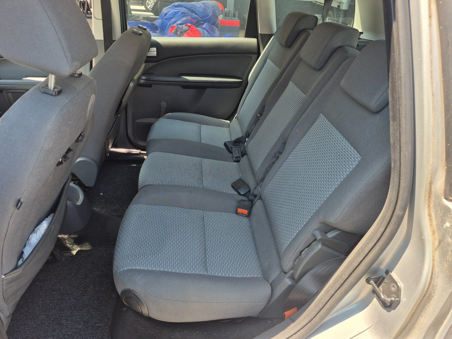 Autos: Ford C-Max 1.6 – D'occasion à St. Margrethen par Autozentrum1 5