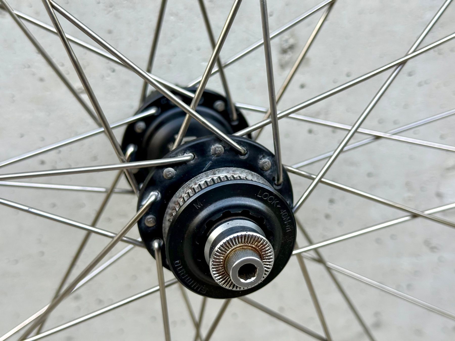 Shimano Ersatzteile: Shimano Deore XT DISC LRS Laufräder 2604 – Gebraucht aus Luzern von bikeandbeltcom 3