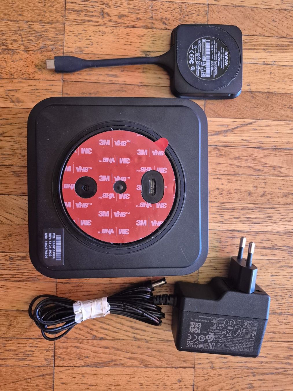 Sistemi audio & multimediali: BARCO ClickShare CX-30 Gen 1 + 1x USB-C Button – Usato da Vufflens-la-Ville venduto da Diddix 3
