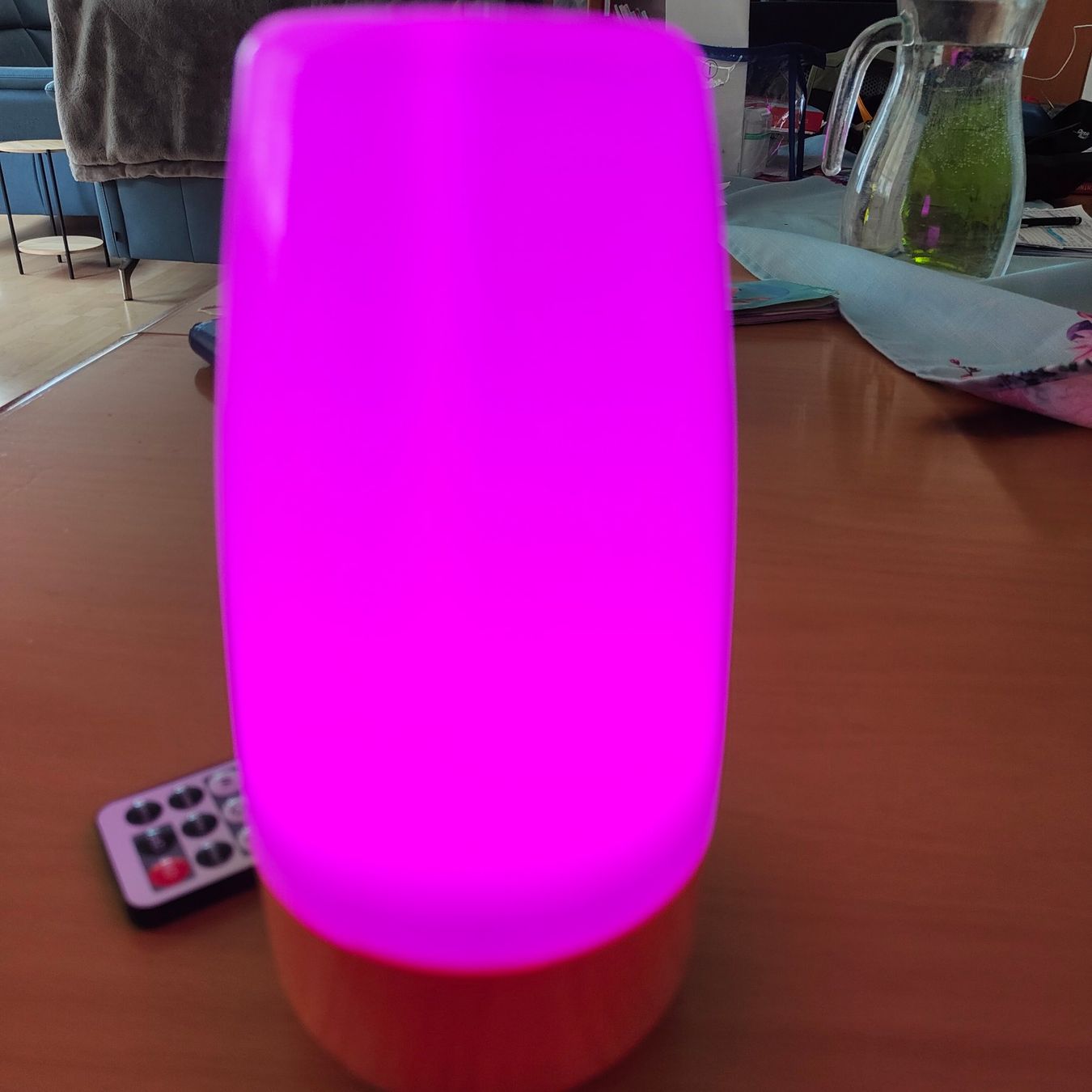 Lampade: Herzige Tischlampe mit Farbwechsel Fr. 15.- – Nuovo (secondo la descrizione) da Lohn SH venduto da flyerc9 6