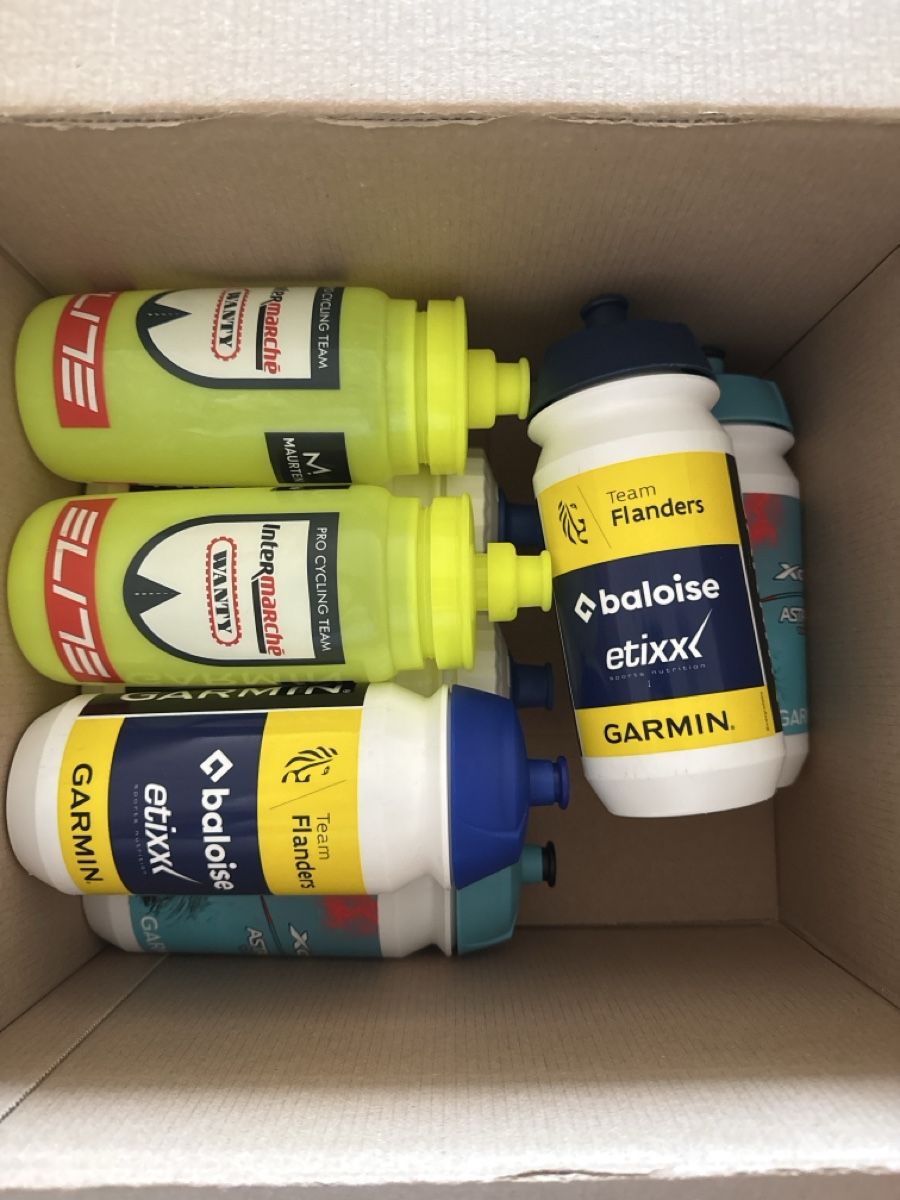 Gourdes & Thermos: Trinkflaschen Set Veloprofis verschiedene Teams  – D'occasion à Möhlin par BidonKoenig026 1