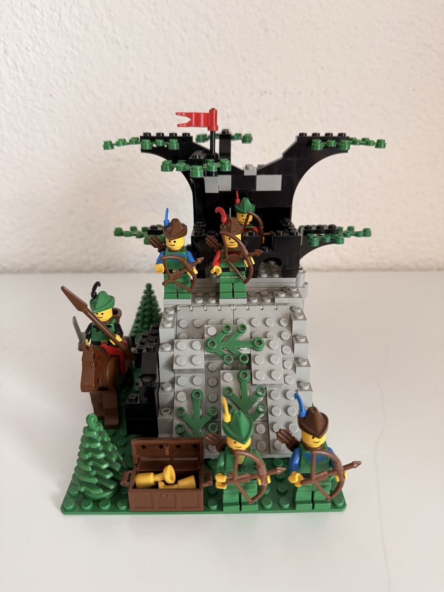 Lego Spielzeuge: LEGO 6066 Forestmen Camouflaged Outpost – Gebraucht aus Nidau von Wusaa 1
