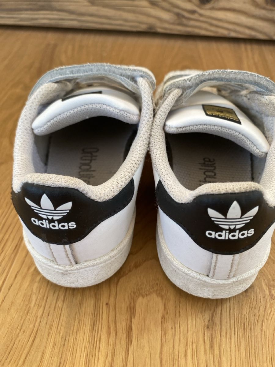 Adidas Scarpe per ragazzi: Baskets Adidas enfant pointure 27 – Usato da Riaz venduto da lae_w8v5 1