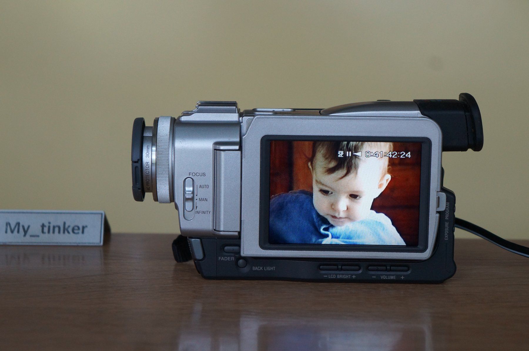 Sony Videocamere: Sony TRV11E ... MiniDV Camcorder ... funktioniert – Usato da St.Gallen venduto da My_tinker 3