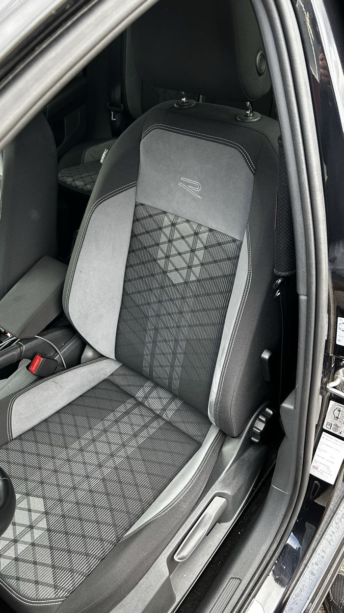 VW Autos: VW Polo R-Line 2023 – Gebraucht aus Courroux von nfr_8yx8 6