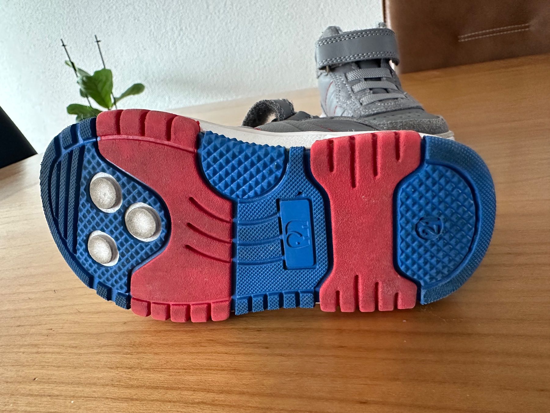 Scarpe per ragazzi: Kinderschuhe "Elefanten" Gr. 21 – Usato da Wallisellen venduto da funnydance 6