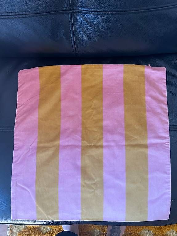 H&M Kissen: Kissenbezug – Gebraucht aus Bern von michellemias 1