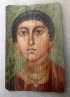 Aus Erbschaft: Fayoum-Portrait einer Dame auf Holz