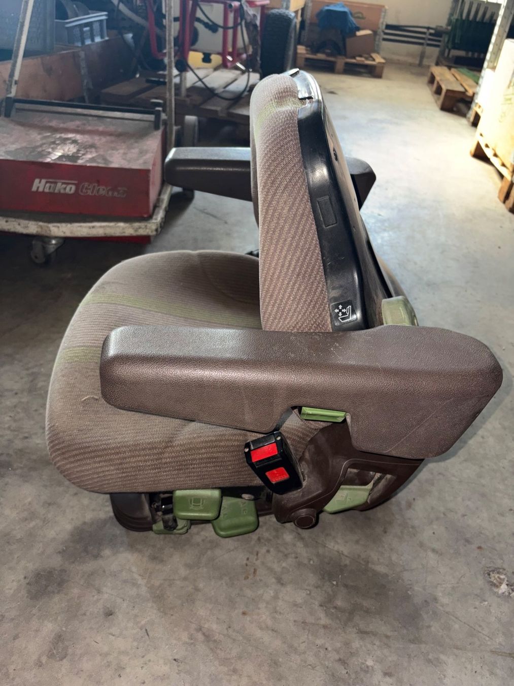 John Deere Trattori: Original John Deere Sitz – Difettoso da Bleienbach venduto da sch_wh9d 2