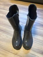 Benetton Stiefel, Gr. 36, Grau-Glänzend