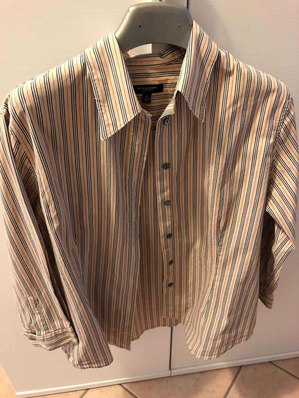 Burberry Camicette: Camicetta burberry tg XL – Usato da Rancate venduto da Birbine 1