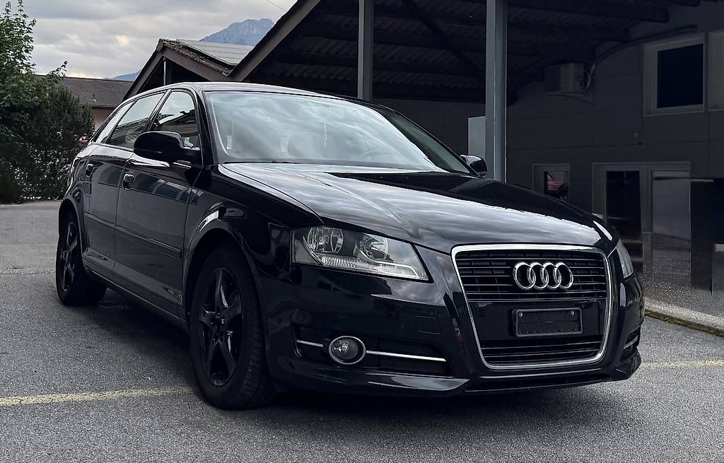 Automobili: Audi A3 1.4tfsi – Usato da Interlaken venduto da vla_s2q6