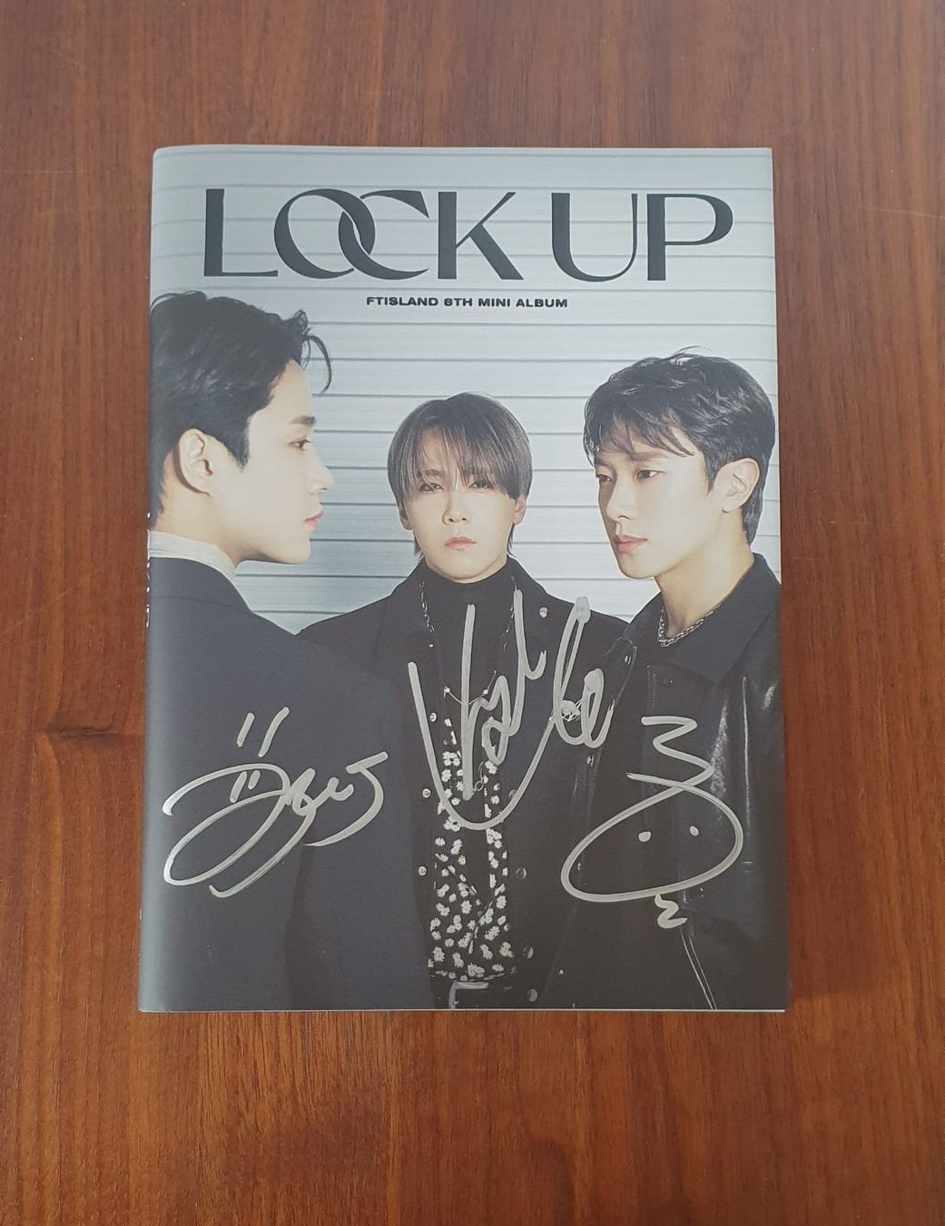 CD: FTISLAND Lock Up Signed Album – Usato da Kriens venduto da befor83