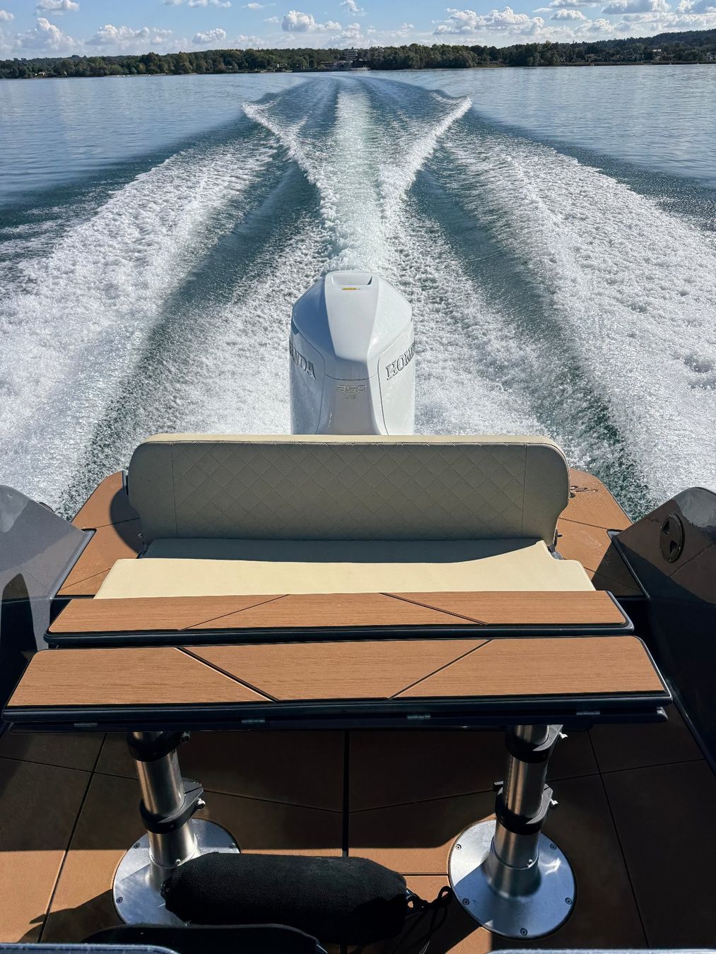 Barche: Neu Boot bei Manara mit 250 PS V6 – Nuovo e nell'imballaggio originale da Quartino venduto da 5franc 4