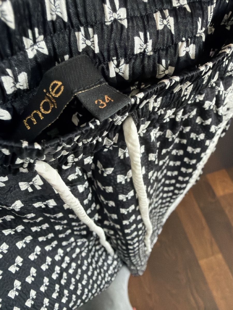 Maje Pantaloni: Maje Hose 34 - ab 1.- – Usato da Baar venduto da GerberaRosa 2
