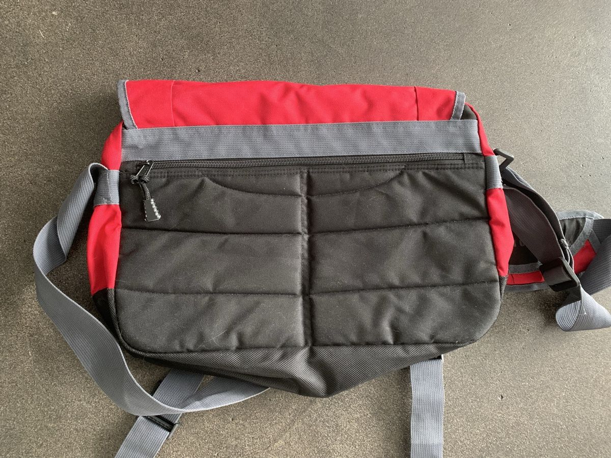 Caterpillar Borse: CAT  Caterpillar Tasche  – Usato da Thun venduto da Chrabu 2