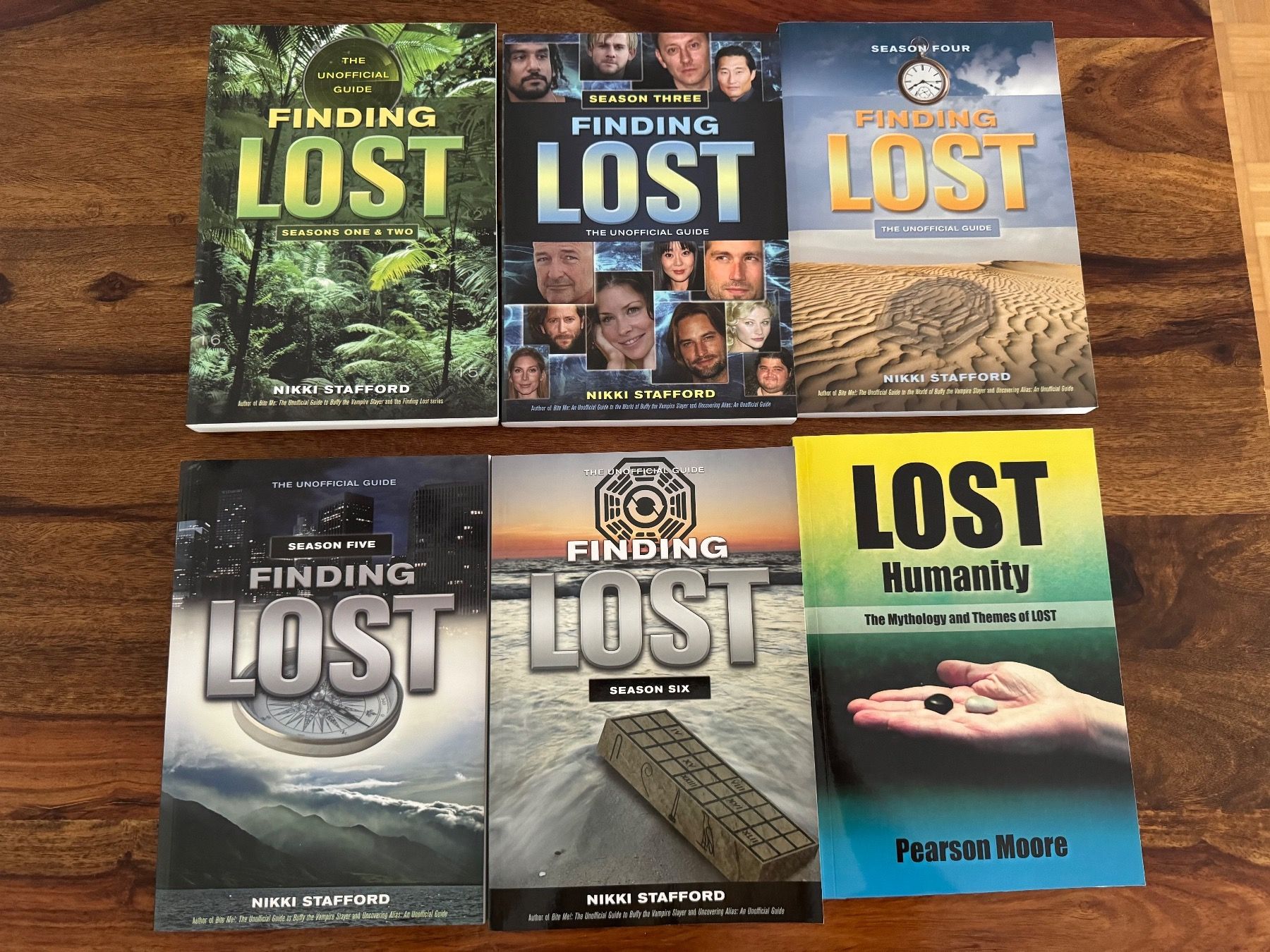 Bücher: 6x Finding Lost Bücher by Nikki Stafford & Pearson Moore – Gebraucht aus Zürich von Firefighter9090