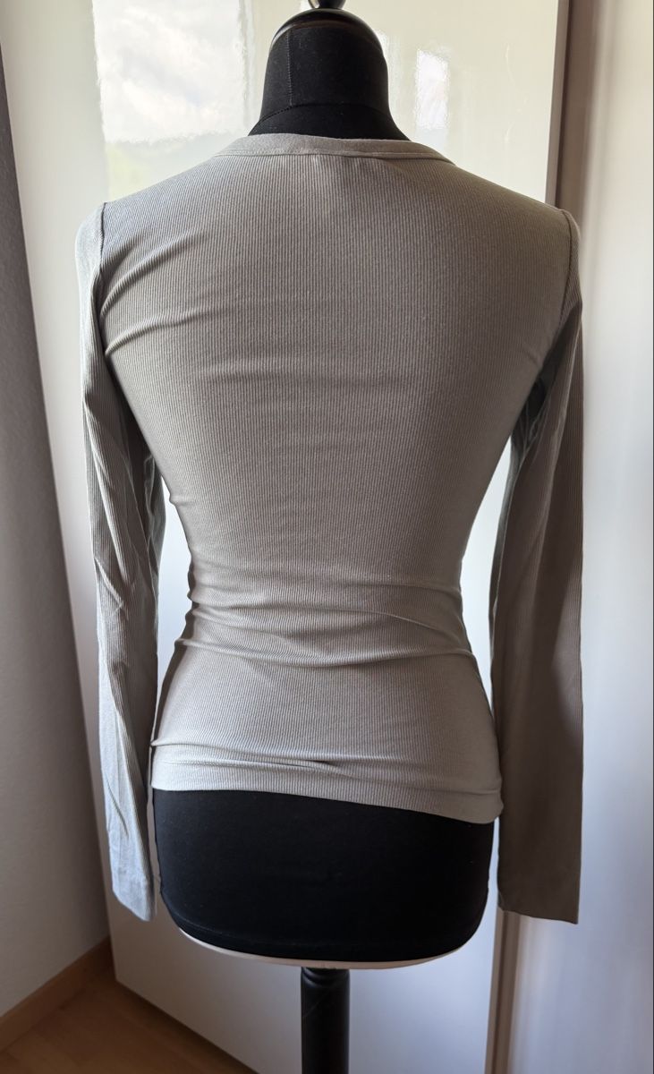 H&M Tops: Top H&M  – Neuf (Voir description) à Boudry par asmdgr135 1