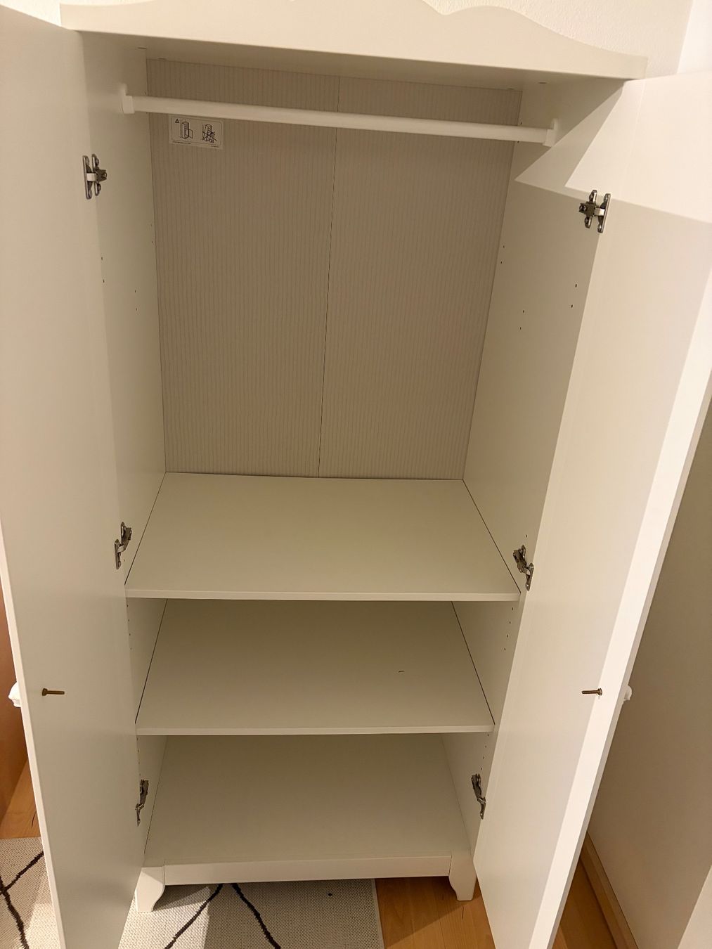 Ikea Armoires: Kinderkleiderschrank – D'occasion à Muttenz par nataschasia 1