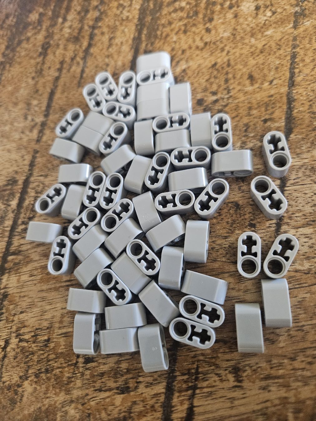 Lego Kit di costruzioni: lego 60483 lot de 60 pièces Light Bluish Gray Technic, – Usato da Confignon venduto da Ecrofigs 1