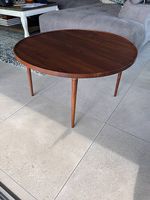 AM.PM Couchtisch "Magosia" aus Massivholz (Nussbaum)