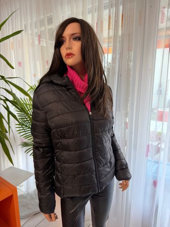 Schwarze  Jacke mit Kapuze, Gr. L - Neu