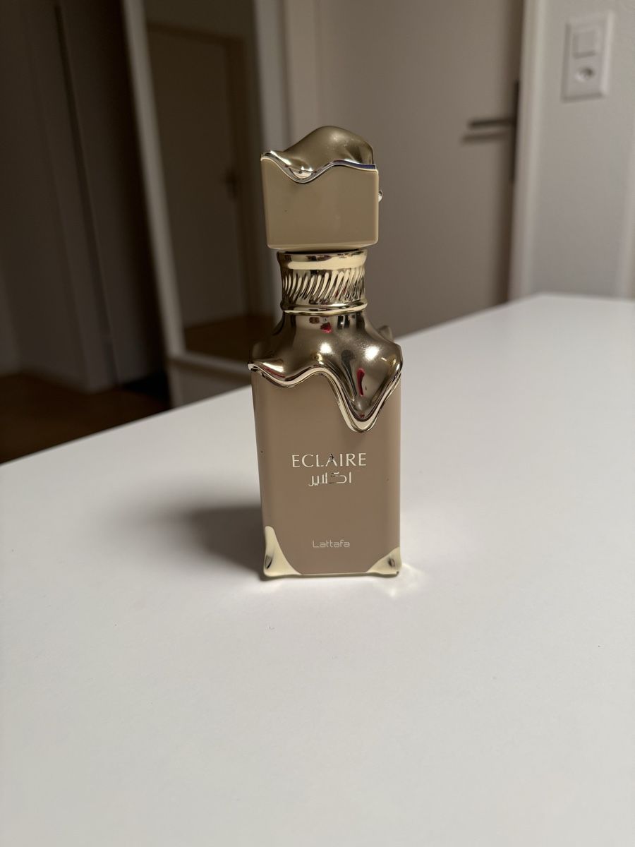 Lattafa Profumi & Eau de Toilette: Lattafa Eclair 100ml (ca 90ml) – Usato da Dübendorf venduto da ims222
