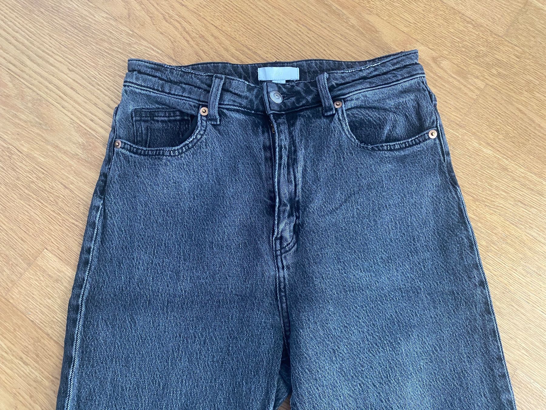 H&M Jeans: schwarze Denim Jeans Gr. 38 – Usato da Riedholz venduto da lenibeni03 1