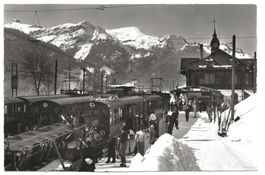 Wengen (BE) Bahnhof - Skizug für Wintersportler - um 1950