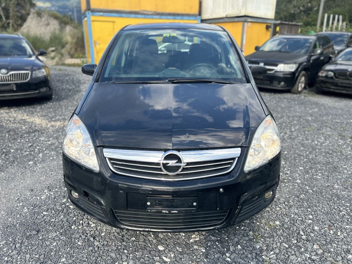 Opel Autos: OPEL Zafira 2.2i 16V - 7-Plätzer – D'occasion à Sargans par automobilen 4