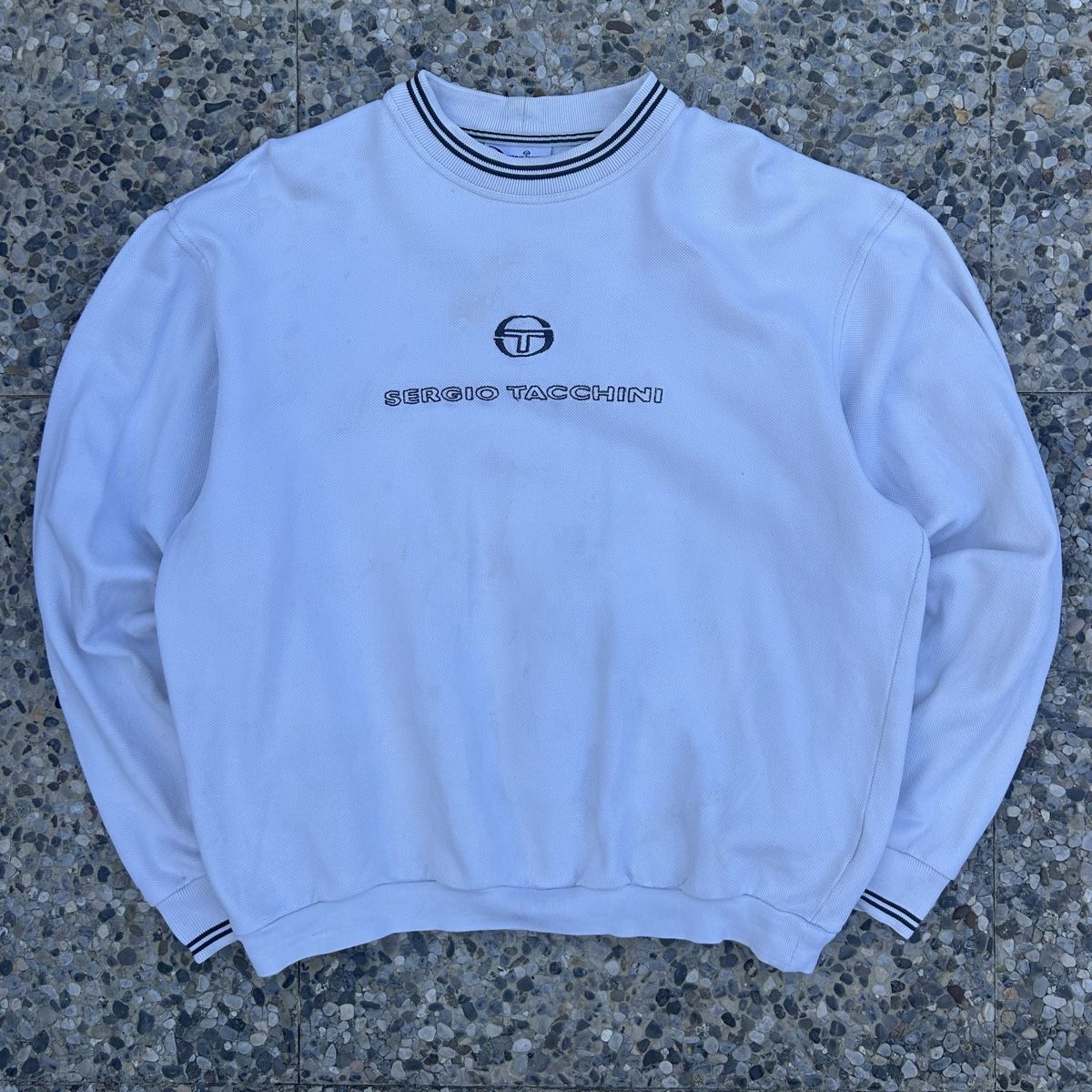 Maglioni & Felpe: Vintage White Sergio Tacchini embroiedered sweatshirt – Usato da brent venduto da fukusapes