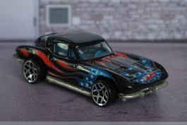 HotWheels Chevy Corvette Split COOL !!!!!!!!!!!!!!!!!!