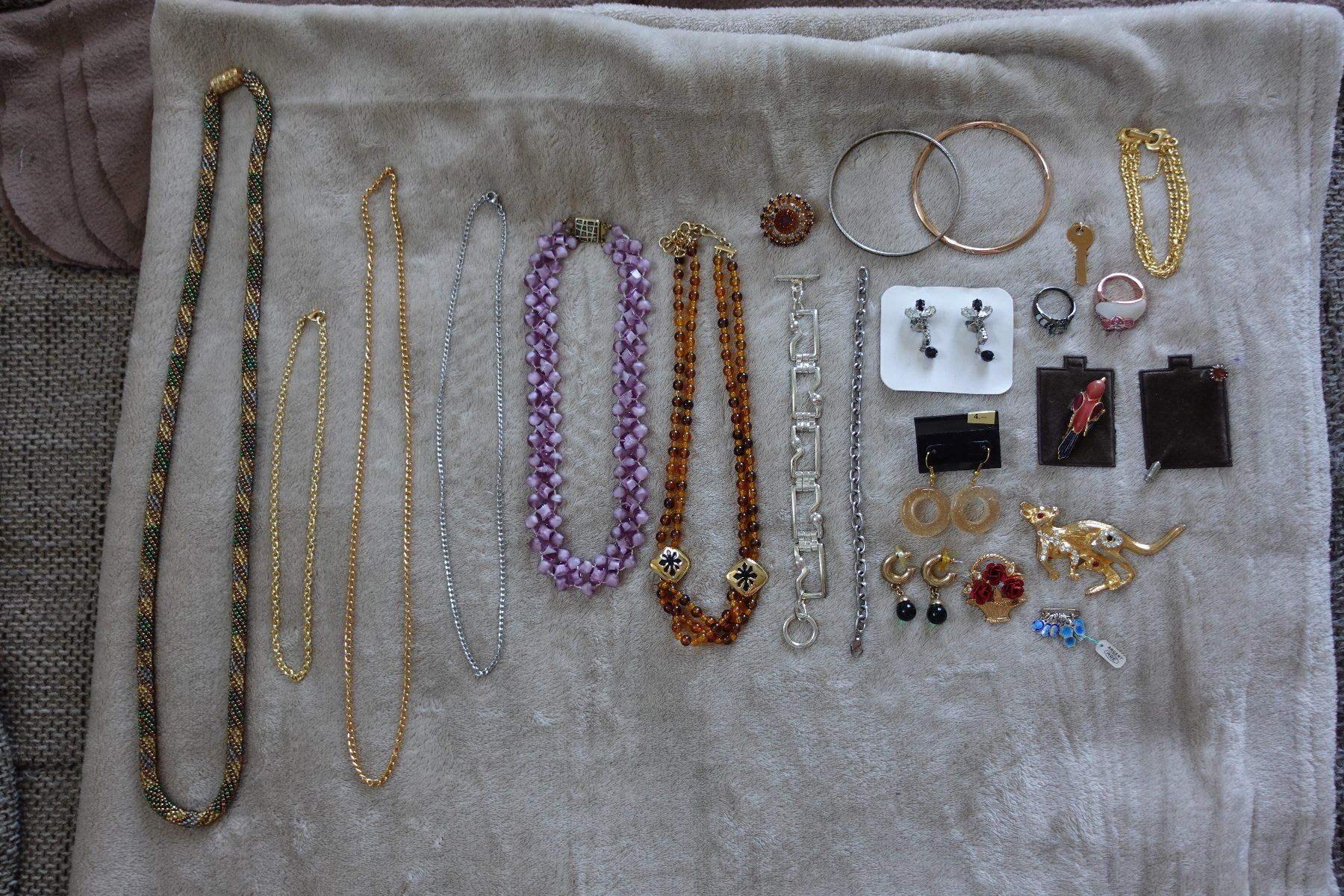 Sonstiger Schmuck: 1 schönes 26 teiliges Modeschmuck Set – Gebraucht aus rorschach von Babsi64