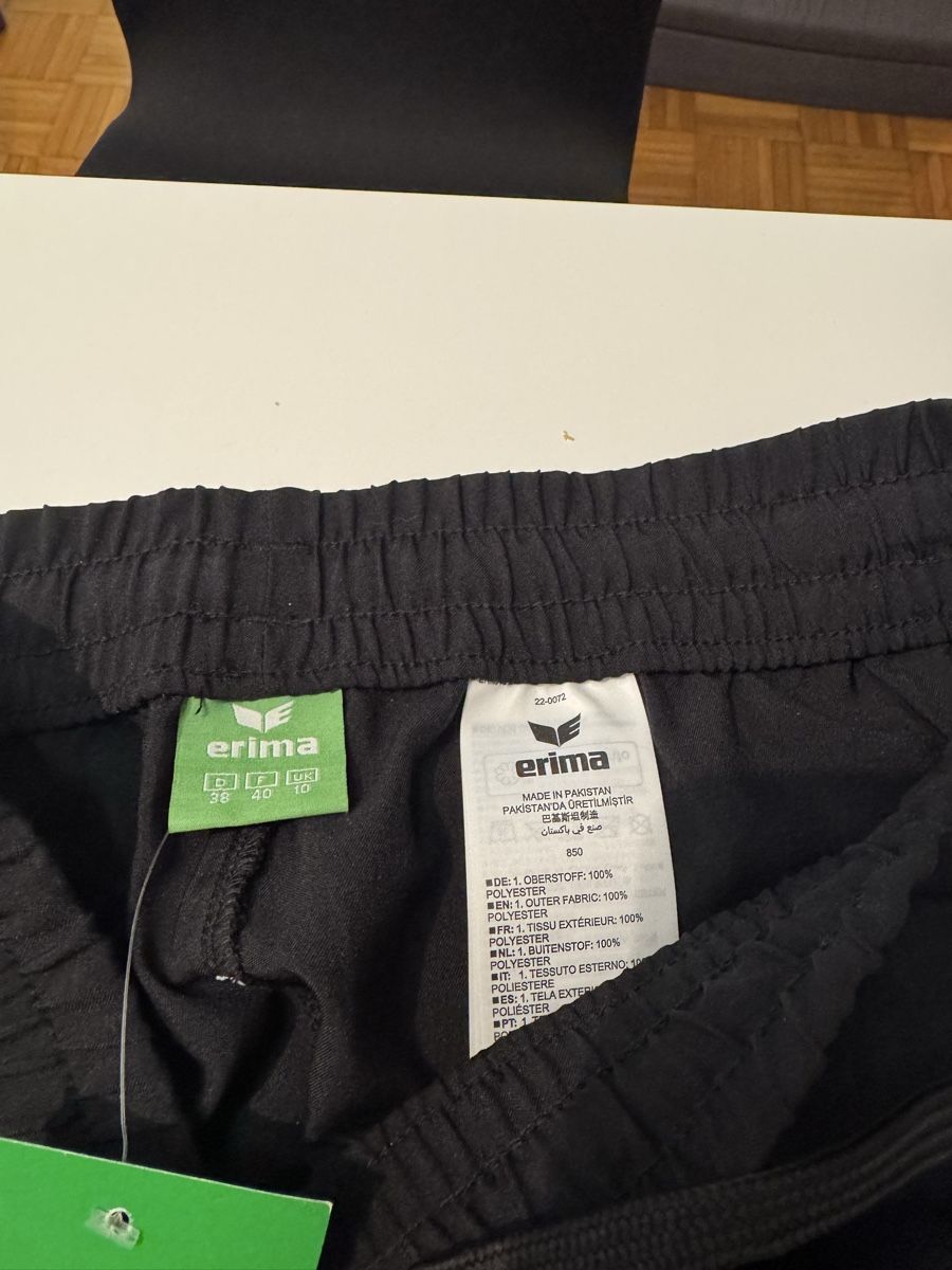 Erima Hosen: Erima Trainingshose Gr. 38 Neu mit Etikett – Neu und originalverpackt aus Suhr von Oppel 4
