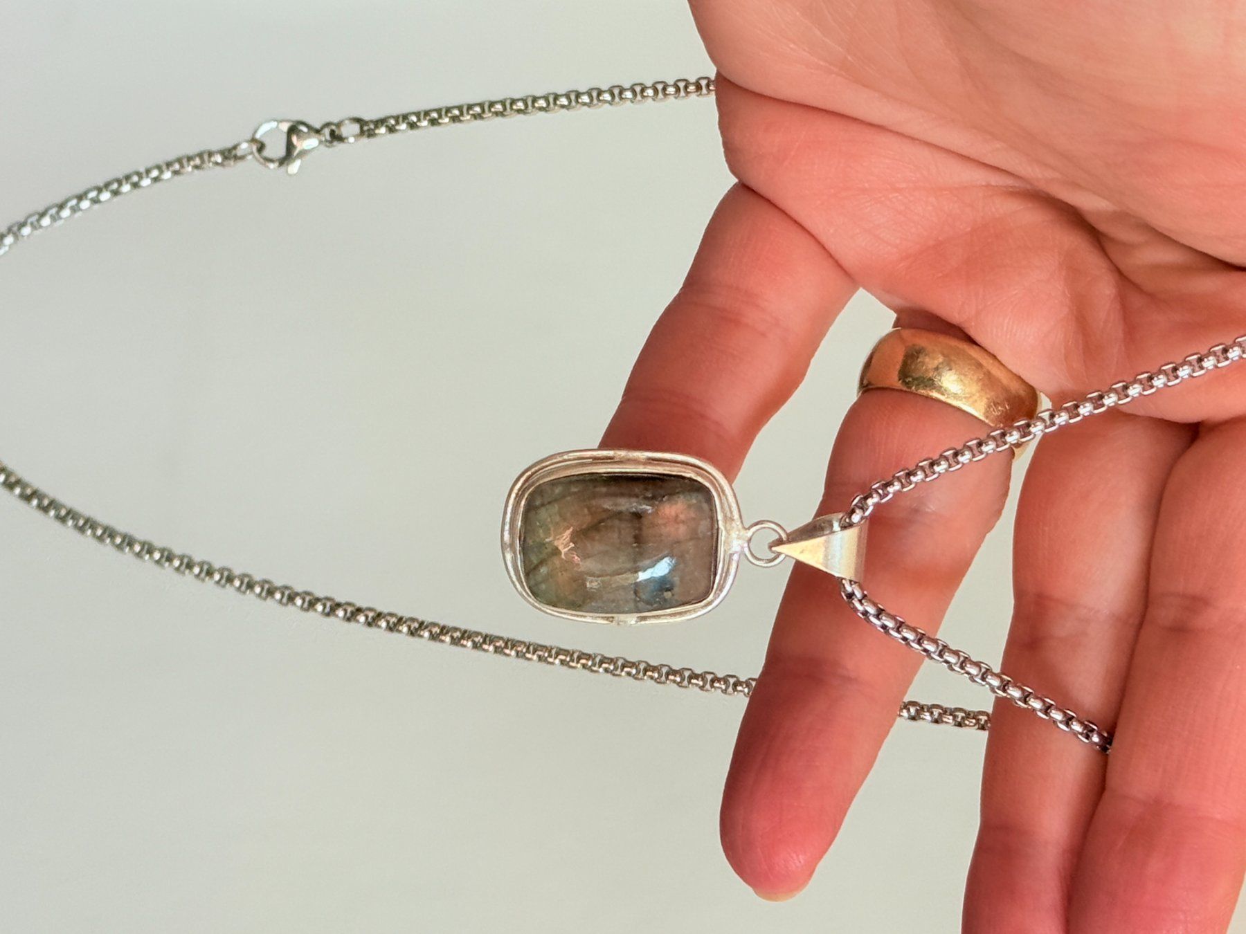Catenine: Collier Labradorite  - Élégant et unique – Nuovo e nell'imballaggio originale da Genève venduto da AGBERG 2