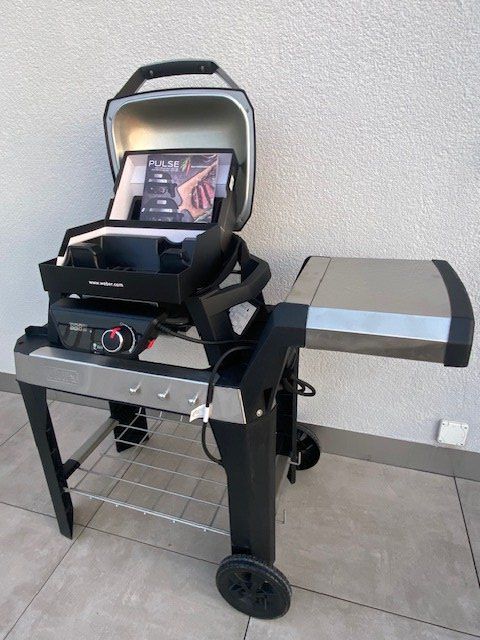 Weber Griglie: Weber Pulse 1000 Elektrogrill mit Rollwagen – Usato da Niederhasli venduto da Tigerproduct 8